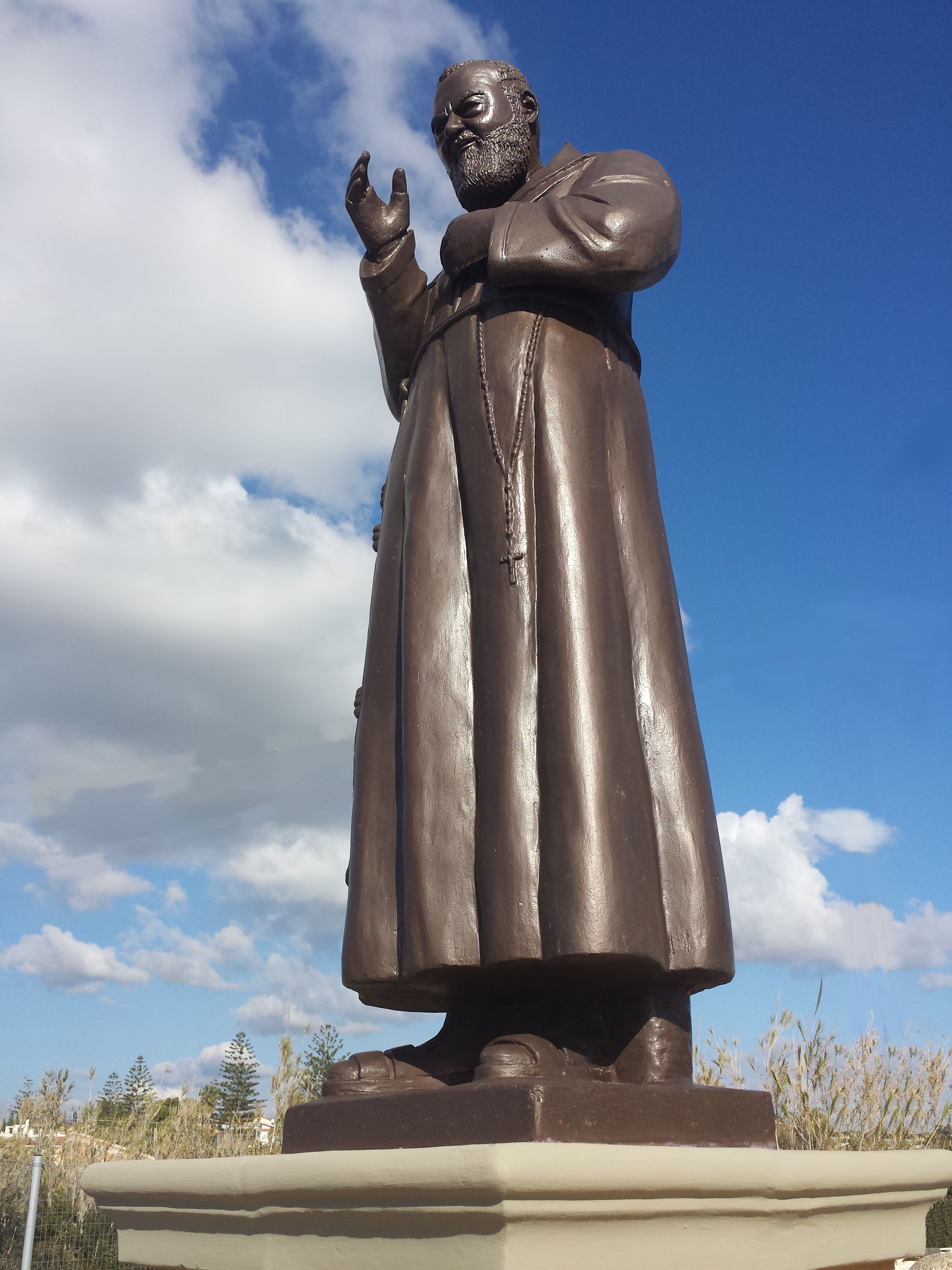 padre pio.jpg